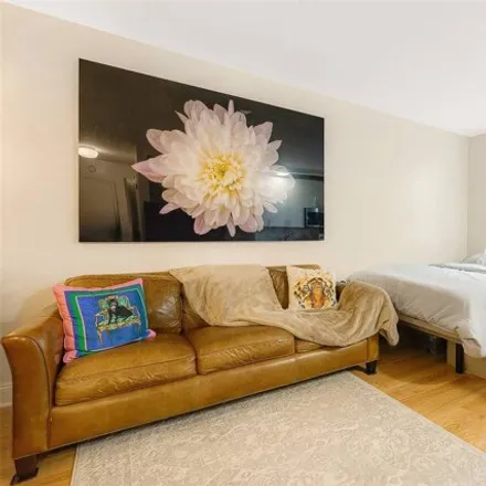 Image 7 - 72-81 113th Street, New York, NY 11375, USA - Apartment for sale