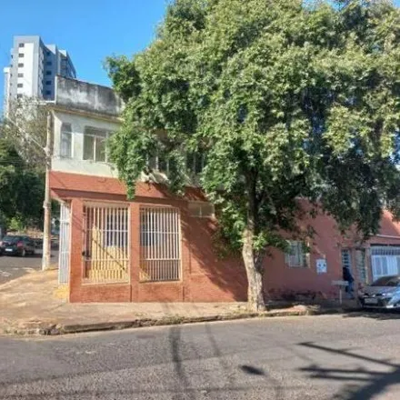 Buy this 3 bed house on Avenida Floriano Peixoto in Centro, Uberlândia - MG