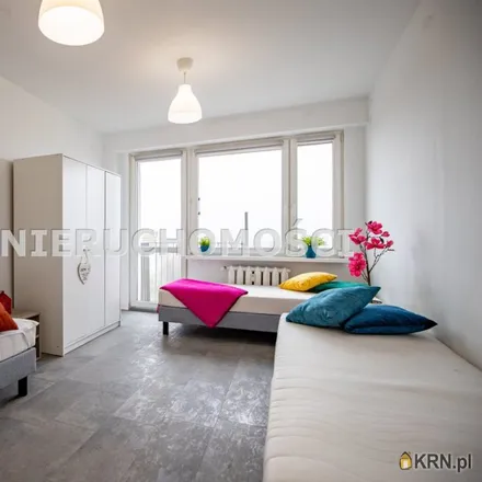 Rent this 3 bed apartment on Wojewódzki Specjalistyczny Szpital Dziecięcy w Olsztynie in Żołnierska 18a, 10-560 Olsztyn