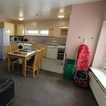 Image 1 - Ranelagh Terrace, Royal Leamington Spa, CV31 3BS, United Kingdom - Apartment for rent
