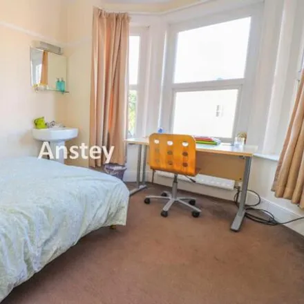 Image 7 - Sembal House, Handel Terrace, Bedford Place, Southampton, SO15 2FG, United Kingdom - House for rent