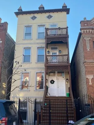 Rent this 3 bed apartment on 1346 North Bosworth Avenue in Chicago, IL 60622