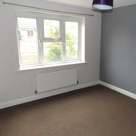Image 5 - Cannock Road, Heath Hayes, WS12 3HZ, United Kingdom - Apartment for rent