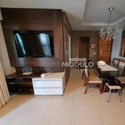 Rent this 3 bed apartment on Rua General Câmara in Tabajaras, Uberlândia - MG