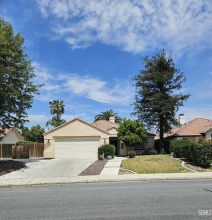 Buy this 3 bed house on 10704 Sunset Canyon Drive in Bakersfield, CA 93311