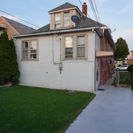 Image 3 - 5146 South Kenneth Avenue, Chicago, IL 60629, USA - House for sale
