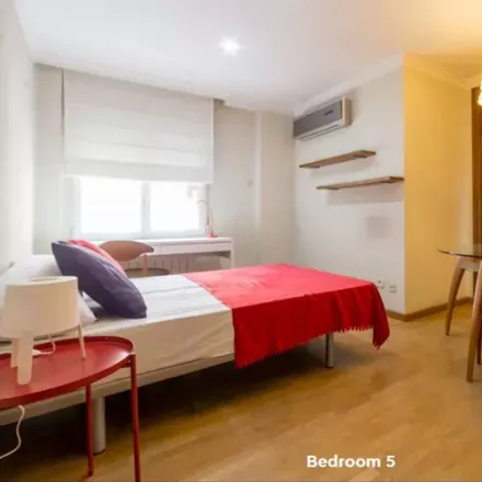 Rent this studio room on Passatge del Doctor Bartual Moret in 1, 46021 Valencia