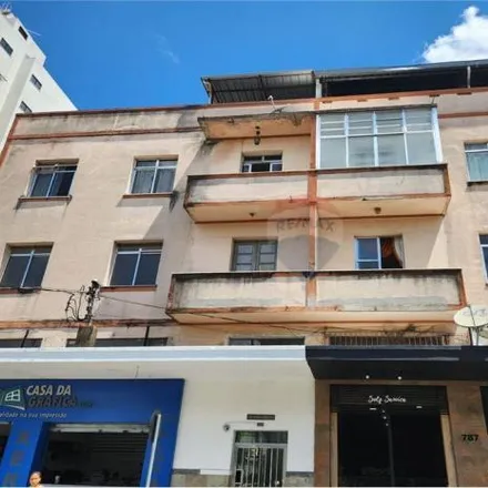 Rent this 2 bed apartment on Rua Benjamin Constant in Centro, Juiz de Fora - MG