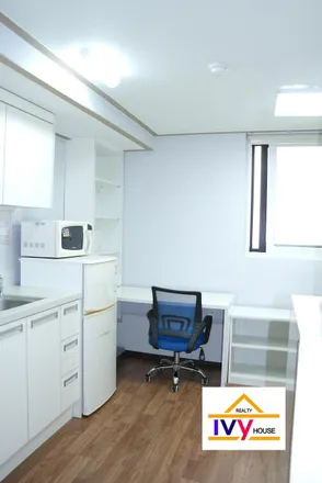 Rent this 1 bed apartment on 39 Anam-ro in Seongbuk-gu, Seoul