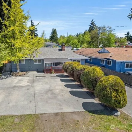 Buy this 3 bed house on 12652 20th Avenue South in Boulevard Park, Burien