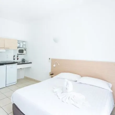 Image 2 - 566 Via Aurelia, 83600 Fréjus, France - Apartment for rent