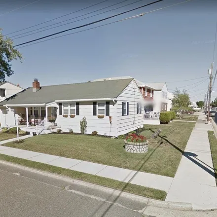 Image 1 - 400 North Suffolk Avenue, Ventnor Heights, Ventnor City, NJ 08406, USA - House for rent