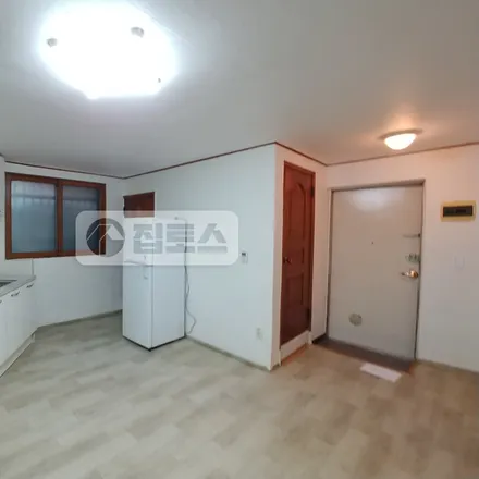 Rent this studio apartment on 서울특별시 광진구 화양동 42-36