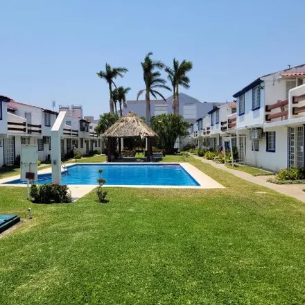 Buy this 3 bed house on Colegio Simón Bolívar Campus Llano Largo in Calle de Llano Largo, 39300 Acapulco