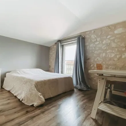 Rent this 6 bed house on 47120 Saint-Jean-de-Duras
