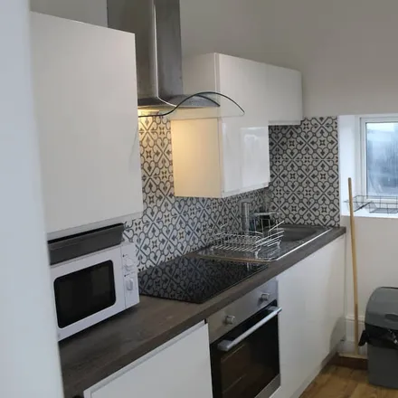Image 2 - Tameside, SK14 6SG, United Kingdom - Apartment for rent