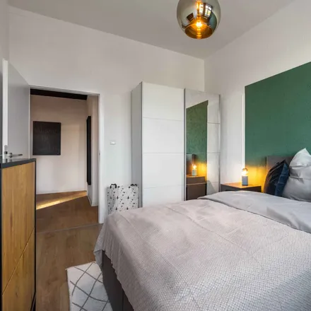 Rent this 5 bed room on Haus Austria in Am Hauptbahnhof 8, 60329 Frankfurt