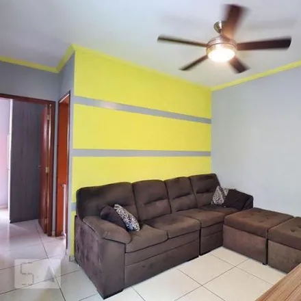 Buy this 2 bed apartment on Rua Santo Antônio in Jardim Santo Antônio, Santo André - SP