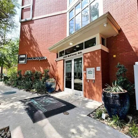 Rent this 1 bed condo on Greenwood Cemetery in Hugo Street, Dallas
