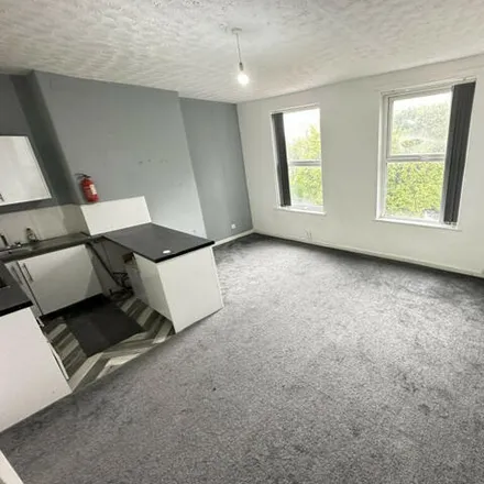 Image 3 - Keswick Close, Victoria Park, Manchester, M13 0DD, United Kingdom - Apartment for rent