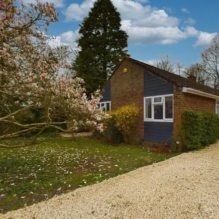Buy this 3 bed house on Bishopswood Junior School in Barlows Road, Tadley