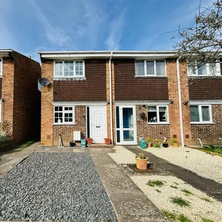 Buy this 2 bed house on 92 Coppice Road in Warwick, CV31 2LT