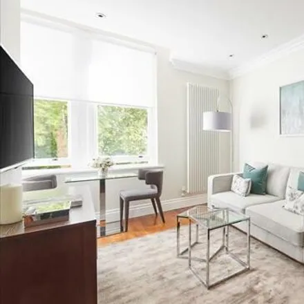 Rent this 1 bed room on Valet Apartments Kensington Gardens in 84 Kensington Gardens Square, London