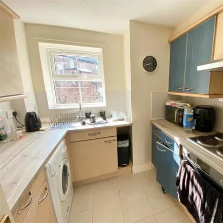 Image 3 - Hutton Terrace, Newcastle upon Tyne, NE2 1QT, United Kingdom - Apartment for sale