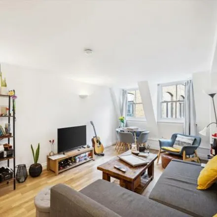Image 3 - The Astronomer, 125-129 Middlesex Street, London, E1 7JF, United Kingdom - Apartment for sale