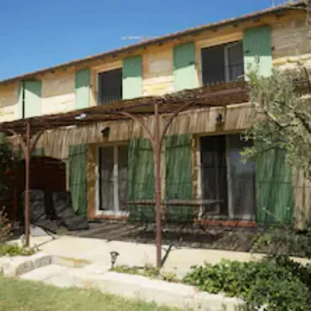 Image 9 - Arles, Bouches-du-Rhône, France - Townhouse for rent