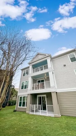 Buy this 2 bed condo on River Landing Drive in Charleston, SC 29402