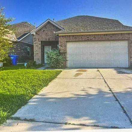 Rent this 4 bed house on 1692 Thornehollow in Harris County, TX 77014