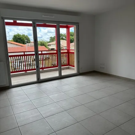 Rent this 3 bed apartment on D 146 in 40600 Biscarrosse, France