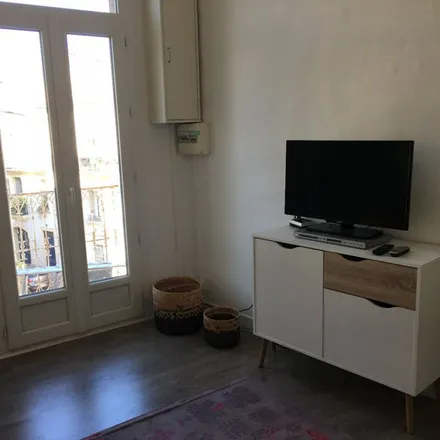 Image 4 - 6 Place des Beaux-Arts, 34090 Montpellier, France - Apartment for rent