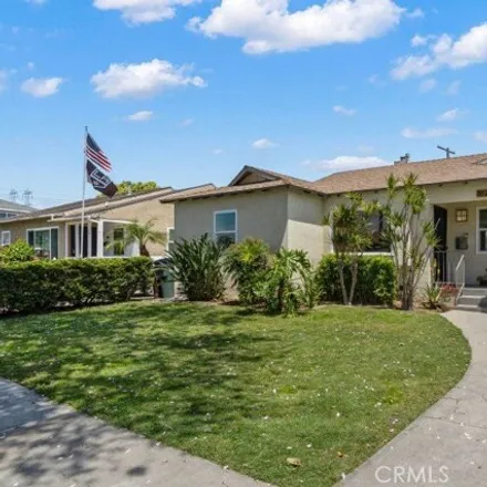 Buy this 5 bed house on 6142 Premiere Avenue in Lakewood, CA 90712