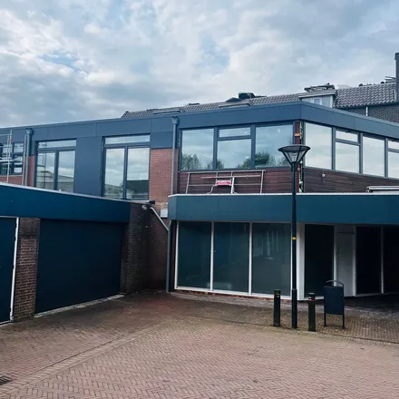 Rent this 2 bed apartment on Muldershof 23 in 6901 GW Zevenaar, Netherlands