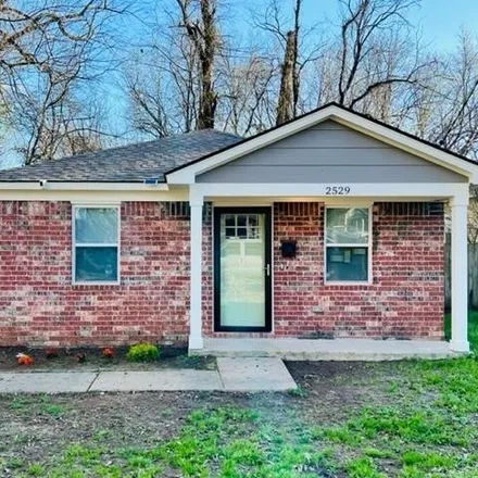 Buy this 4 bed house on 2509 Selman Avenue in Memphis, TN 38112