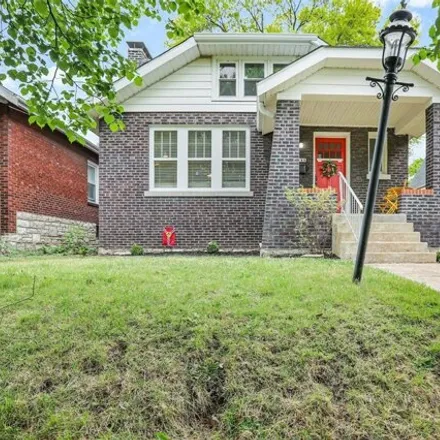 Buy this 3 bed house on 5338 Sutherland Avenue in St. Louis, MO 63109