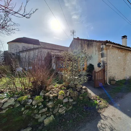 Buy this 2 bed house on 4 Rue Roger Bissière in 47210 Villeréal, France