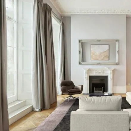 Image 2 - The Lancasters, 75-89 Lancaster Gate, London, W2 3LG, United Kingdom - Apartment for rent