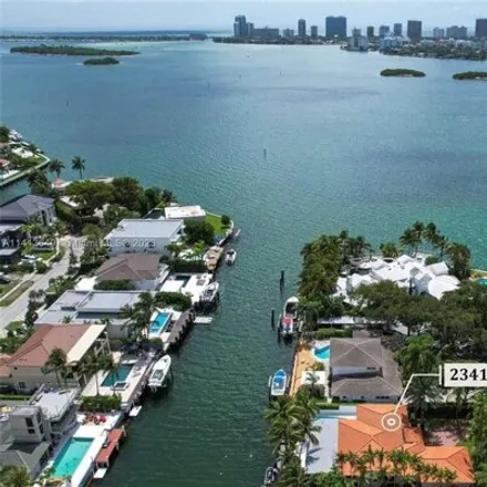 Image 2 - 2341 Keystone Boulevard, Keystone Islands, North Miami, FL 33181, USA - House for sale