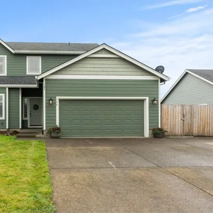 Buy this 3 bed house on 642 Wedgewood Drive in Molalla, OR 97038