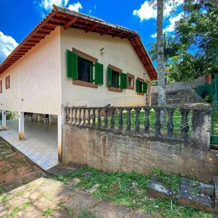 Buy this 3 bed house on Rua Daom in Jardim dos Oliveiras, Cotia - SP