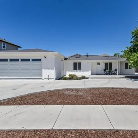 Buy this 8 bed house on 2113 Dennis Ln in Santa Rosa, California