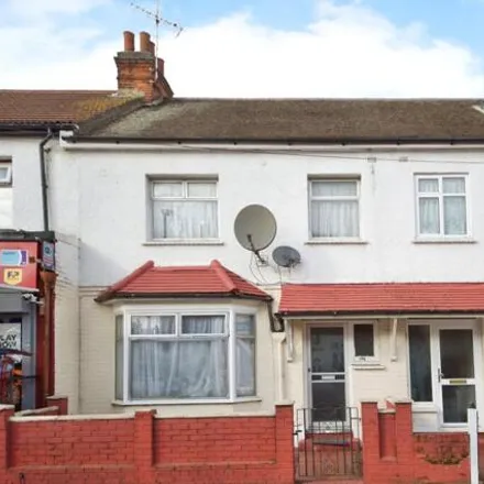 Buy this 3 bed townhouse on Caledon Road in London, E6 2EX