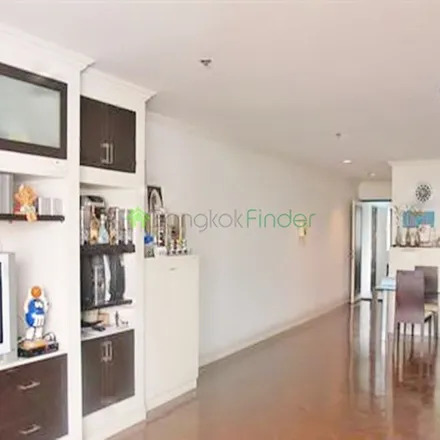Rent this 3 bed apartment on unnamed road in Din Daeng District, 10400