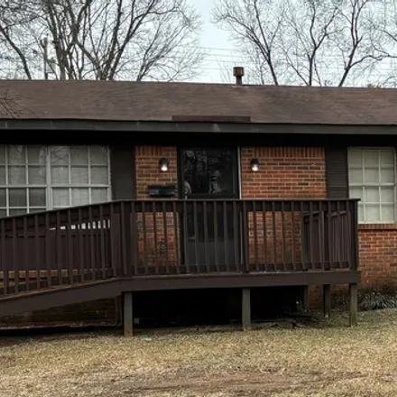 Rent this 3 bed house on 309 Wetumpka Street