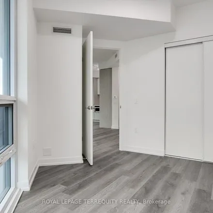 Image 5 - 15 Cooper Street, Old Toronto, ON M5E 0A3, Canada - Apartment for rent