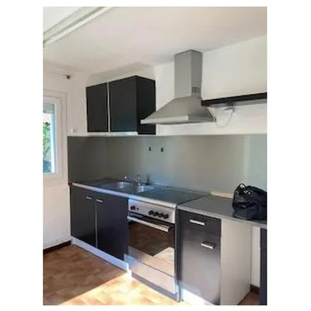 Rent this 2 bed apartment on 7 Chemin du Tertre de Sampau in 33450 Montussan, France