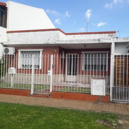 Rent this 2 bed house on San Nicolás 1750 in Partido de Morón, B1712 CDU Castelar